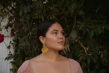 Load image into Gallery viewer, Cempasúchil earrings
