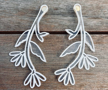 Load image into Gallery viewer, Florecita Earrings
