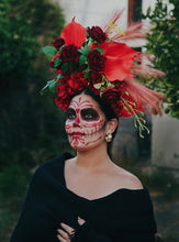 Load image into Gallery viewer, Uva Roja Crown
